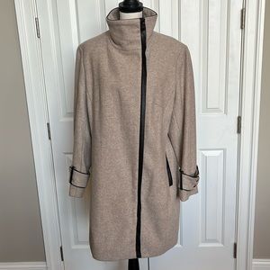 Calvin Klein Wool blend coat. Size 14